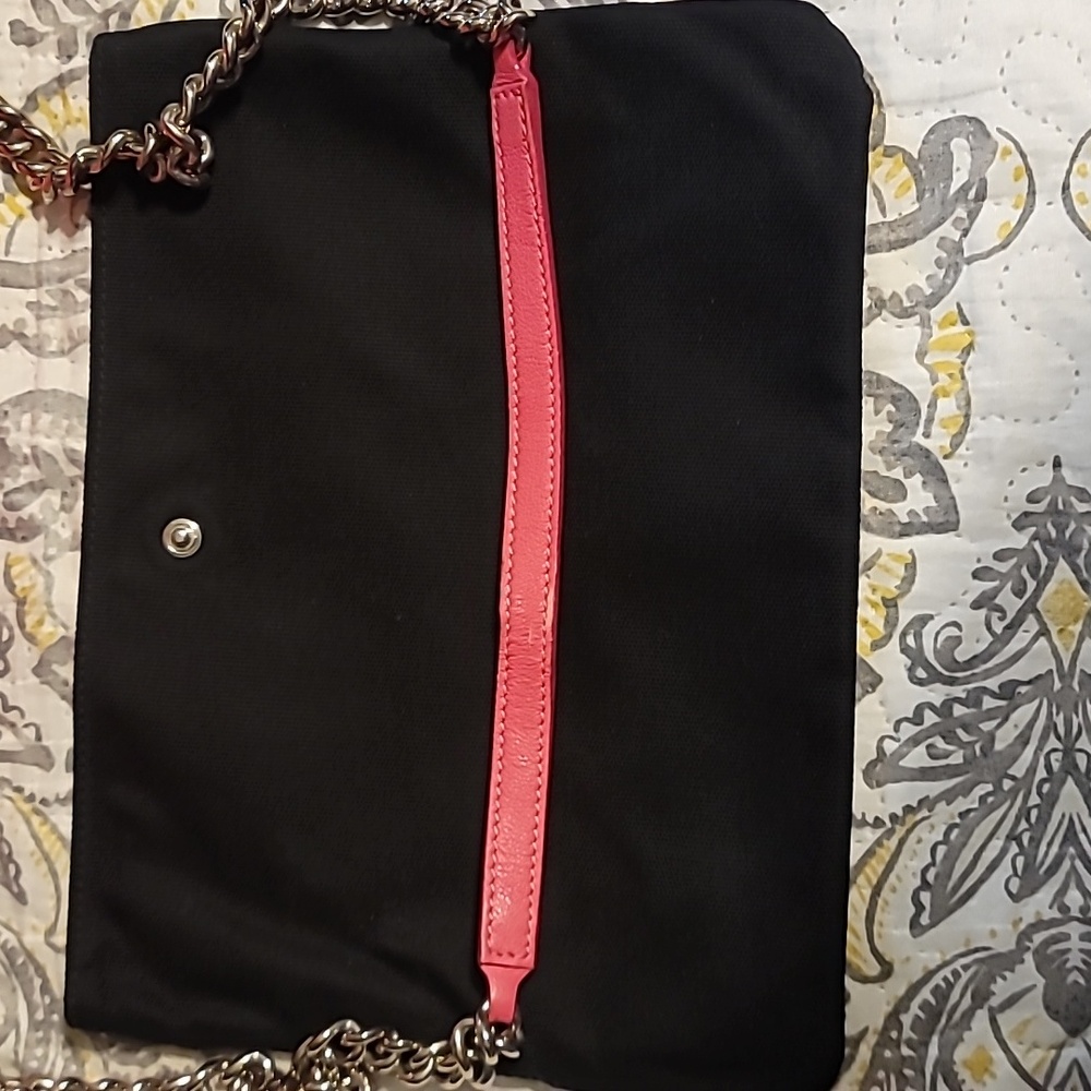 Marc Jacobs Quilted Leather Crossbody Tablet Bag - Picture 5 of 8